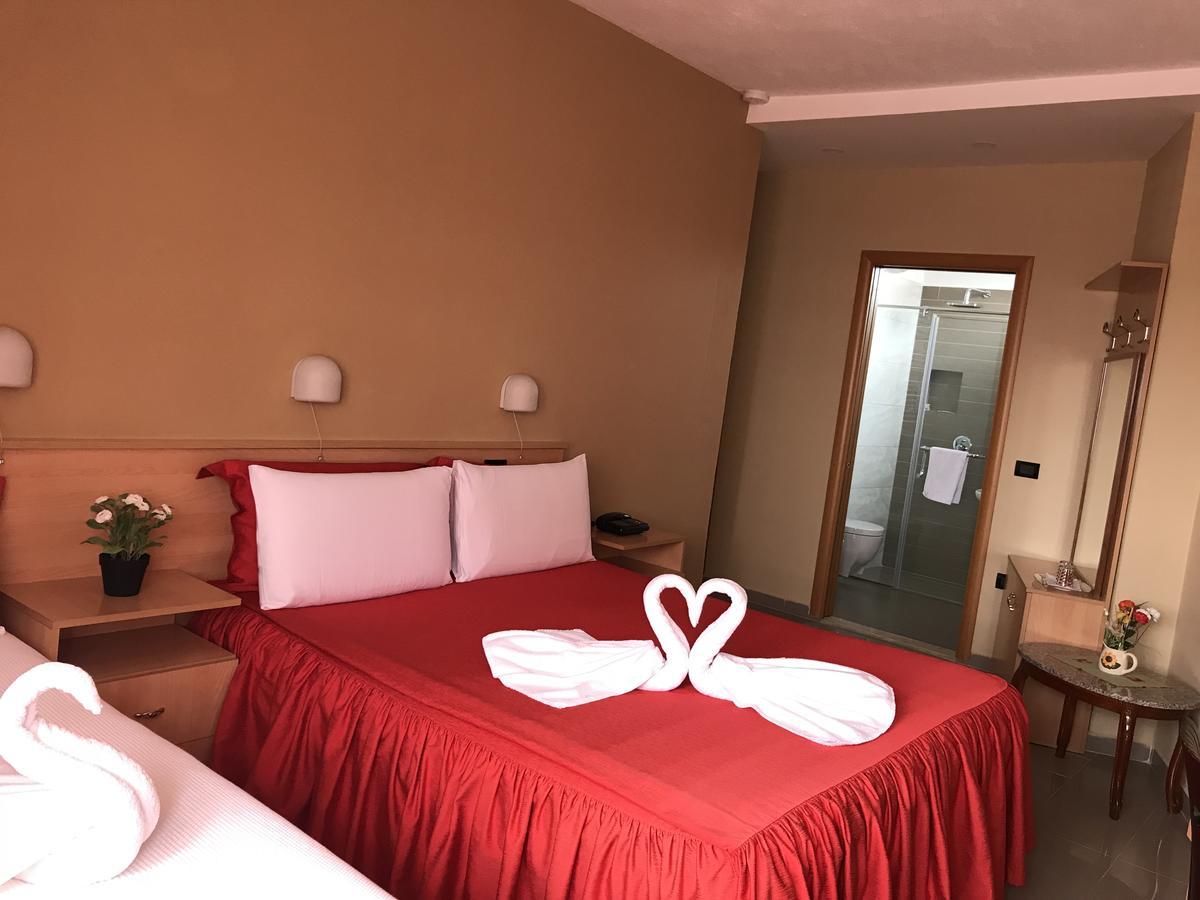 Nais Hotel