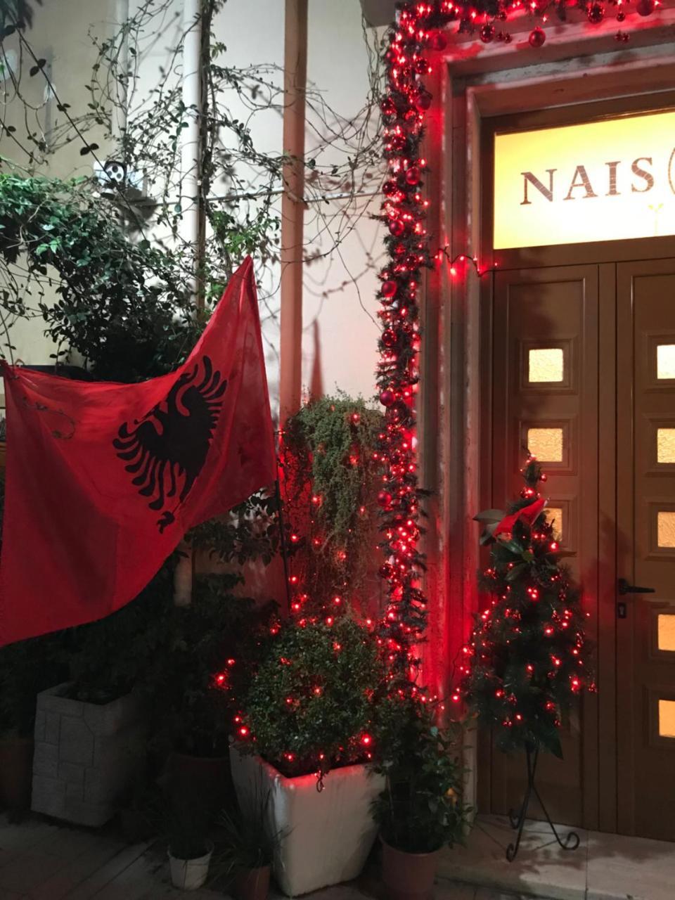 Nais Hotel 3*