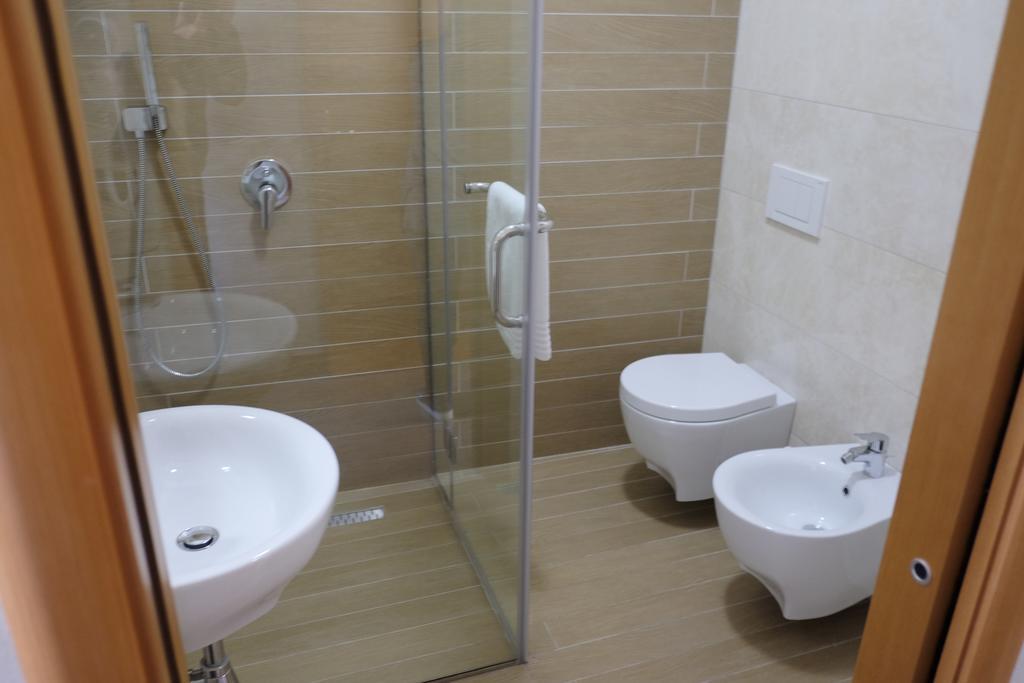 Nais Hotel 3*