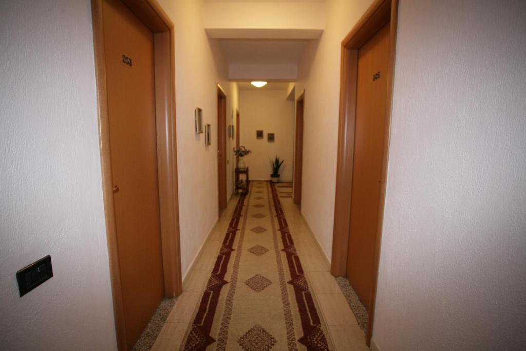 Nais Durrës